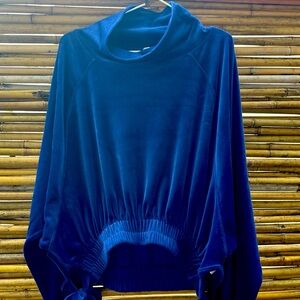 Royal blue velvet cropped top from Anthropologie Daily Practice, size snap